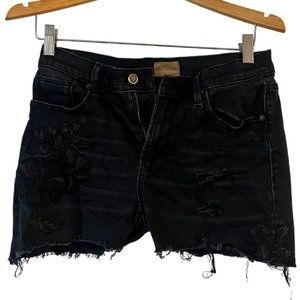 Driftwood Black Embroidered Flower Jean Shorts size 26  🍂